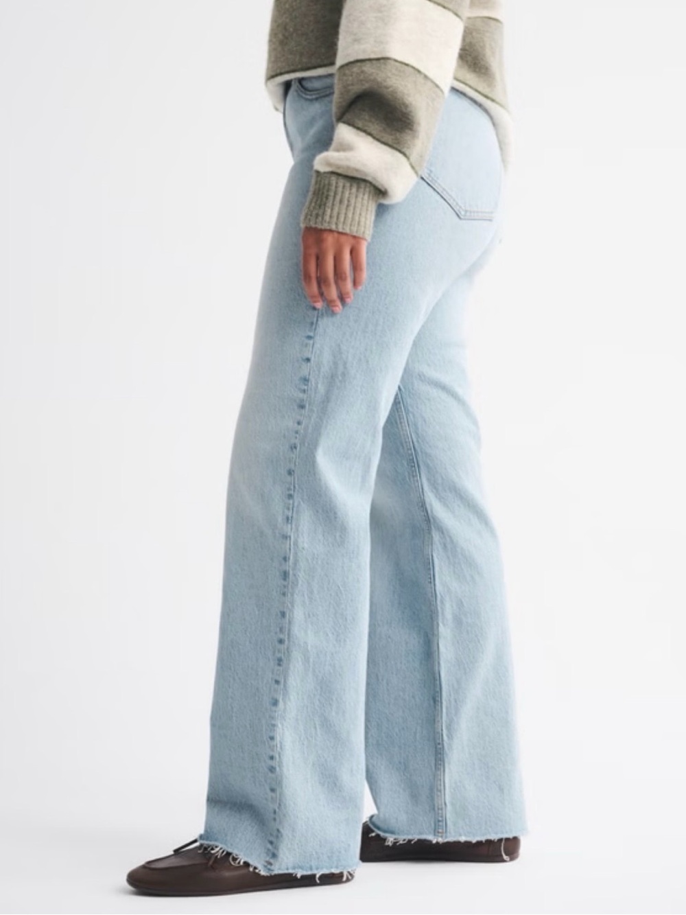Abercrombie & Fitch Light Wash 90’s High Rise Love Curve Jeans size 31